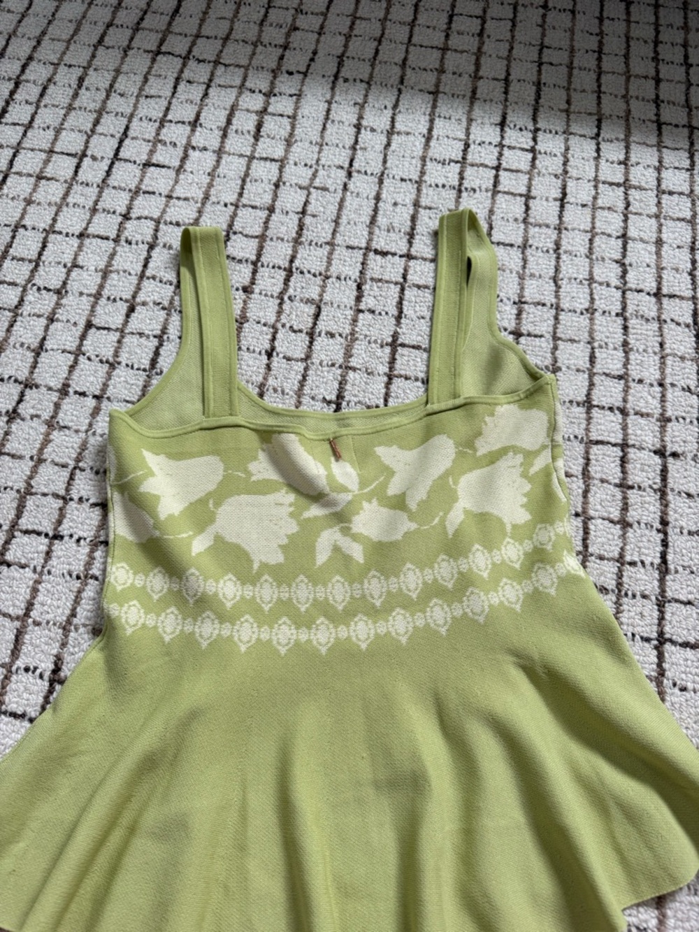 Misa Los Angeles Green Floral Knit Tank - Picture 4 of 5